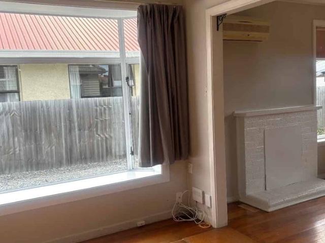 WALKING DISTANCE TO UC STUDENT PROPERTY FIVE BEDROOMS