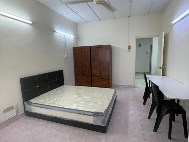 Walking 3min to INTI College Master Room at SS15, Subang Jaya