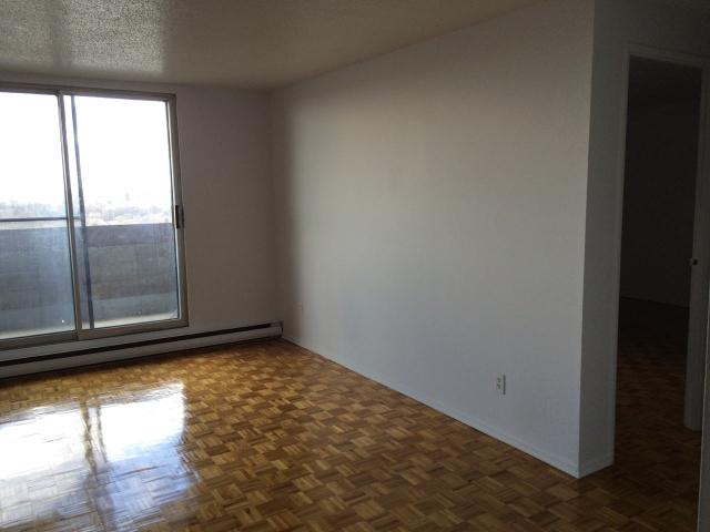 Walkley Square Apartments 1 Bedroom Apartment for Rent at 1245 Walkley Rd, Ottawa, ON K1V 9S5 Ridgemont