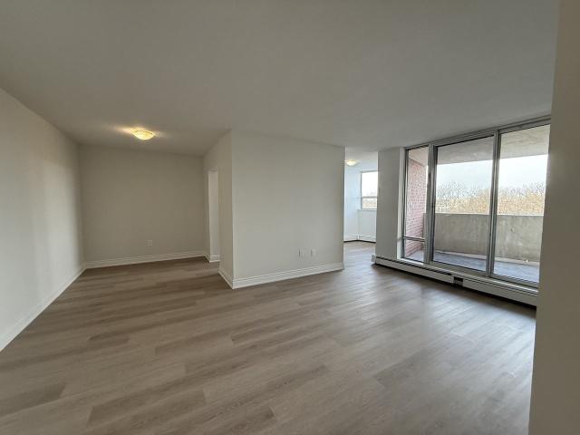 Wallace Pines 2 Bedroom Apartment for Rent at 1260 Marlborough Crt, Oakville, ON L6H 3H5 College Park