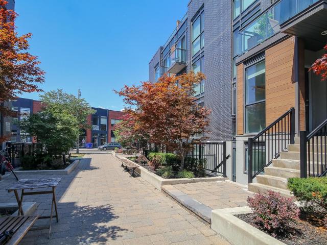 Wallace Walk 380 Wallace Avenue 2 Bedroom + Den Townhome for Rent