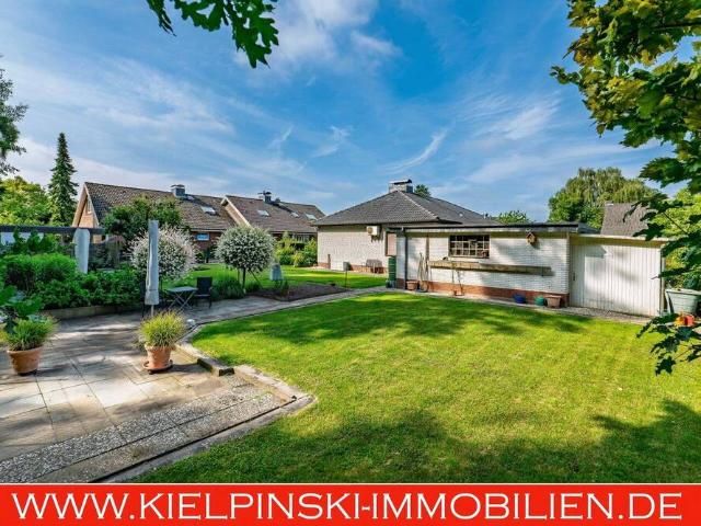 ! Walmdachbungalow mit Vollkeller in ruhiger Lage !