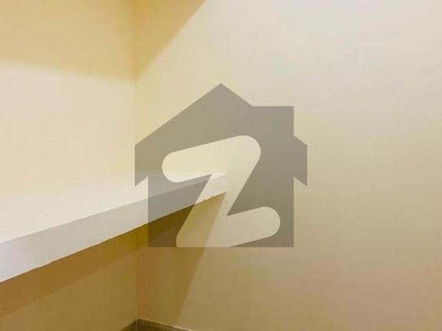 Warda Hamna Luxury 2 Bedroom Attached Bath Tv Lounge Kitchen Drawing Room Car Parking Apartment Available For Rent Warda Hamna Sapphire