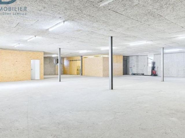 Warehouse for rent in Courgenay Ref 31774 | dreamo. Ch