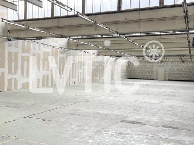Warehouse for rent in Crissier 700 m² | dreamo. Ch