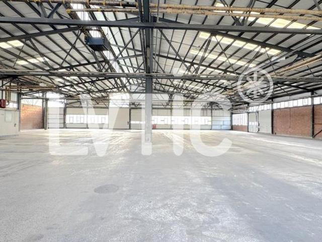 Warehouse for rent in Aigle 3 400 m² | dreamo. Ch