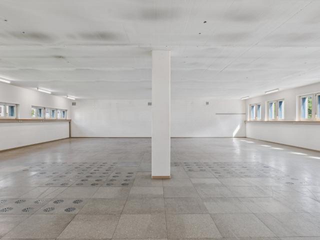Warehouse for rent in Glarus 203 m² | dreamo. Ch