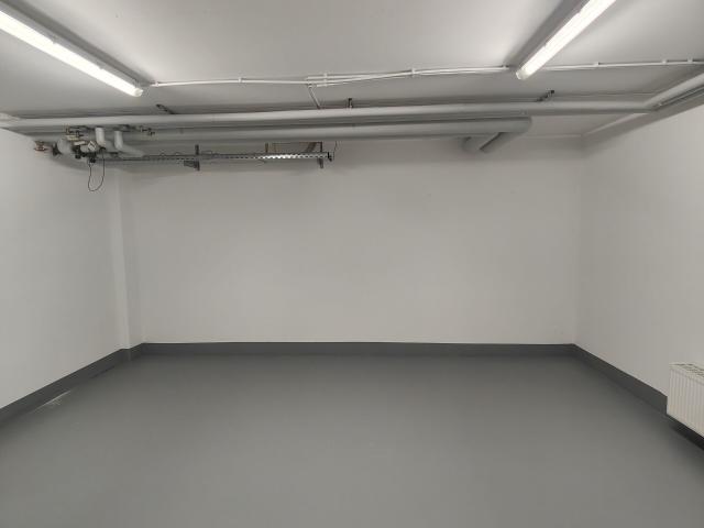 Warehouse for rent in Köln 32 m² | dreamo. Ch