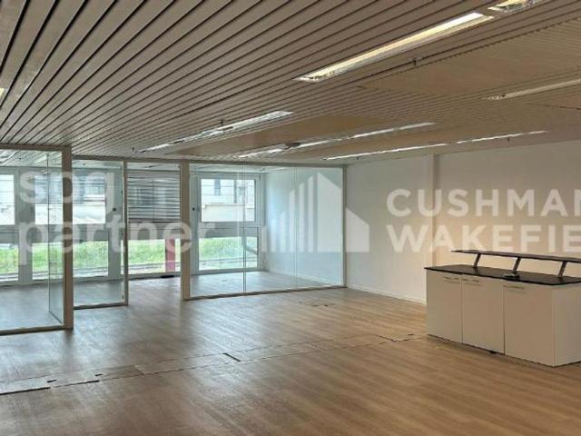 Warehouse for rent in Nyon 675 m² | dreamo. Ch