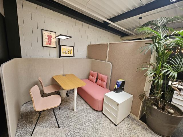 Warehouse for rent in Romanel sur Lausanne 190 m² | dreamo. Ch