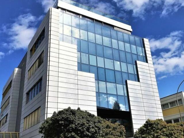 Warehouse for rent in Renens VD 315 m² | dreamo. Ch