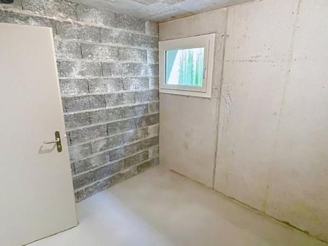 Warehouse for rent in Vallon 7 m² | dreamo. Ch