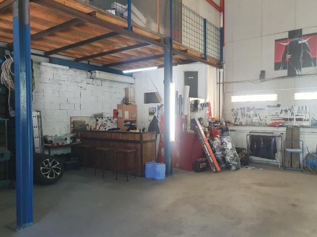 Warehouse with 1 room for rent in Sion 80 m² | dreamo. Ch