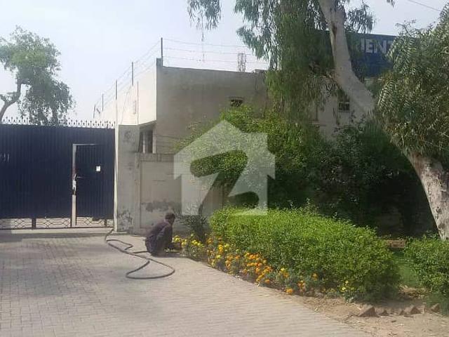 Warehouse With Offices For Rent On G. T. Road Sahiwal