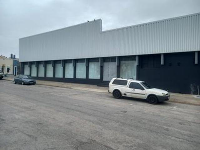 warehouse to let | north end