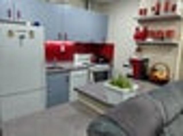 WAREHOUSE/APARTMENT