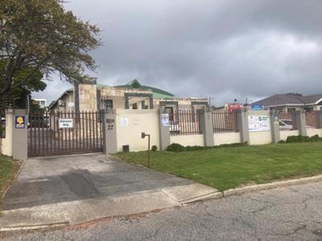 warehousing available to let
