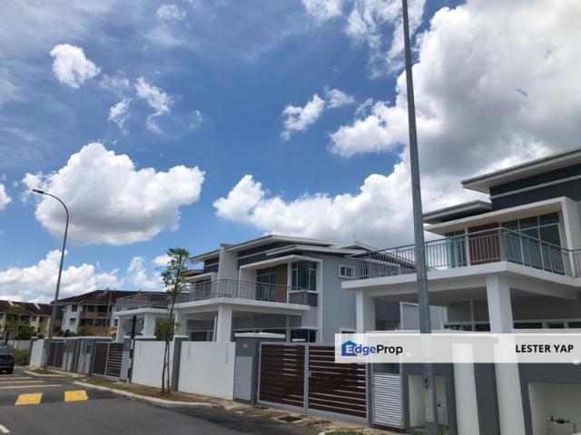 Warisan Villa