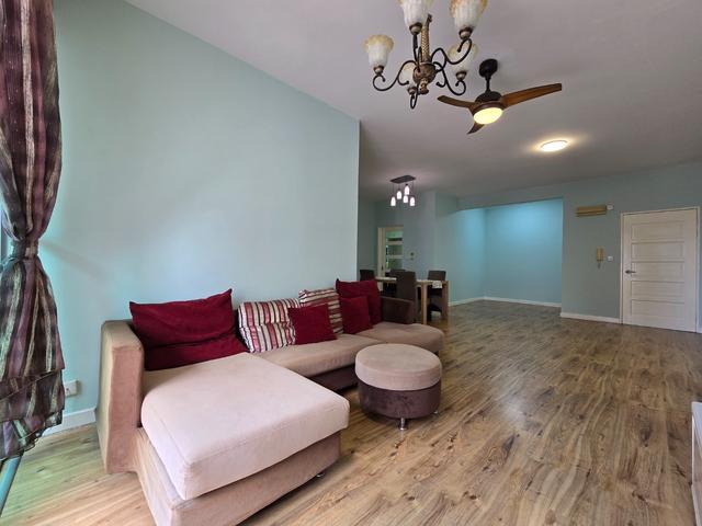 Warm Cozy home at Damai FOR RENT