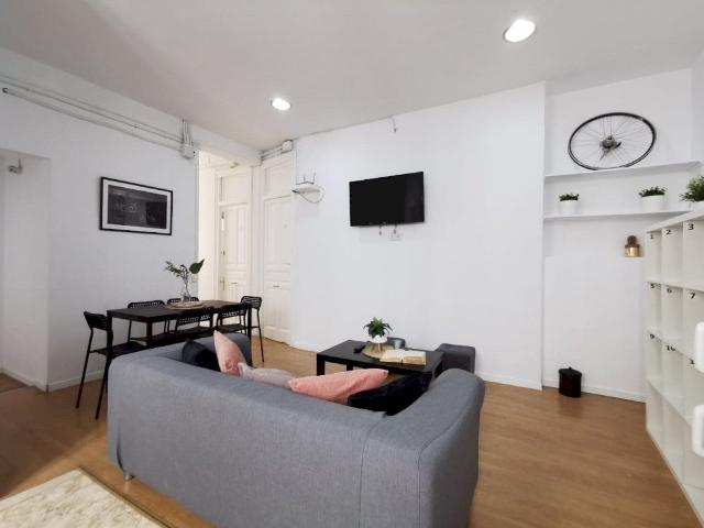 Warm room in Preciados