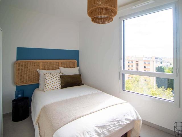 Warm room of 10 m² to rent near Lyon LYO23