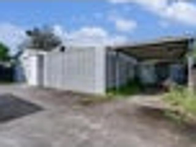 Brick Home Huge Garaging 3 Phase Wired