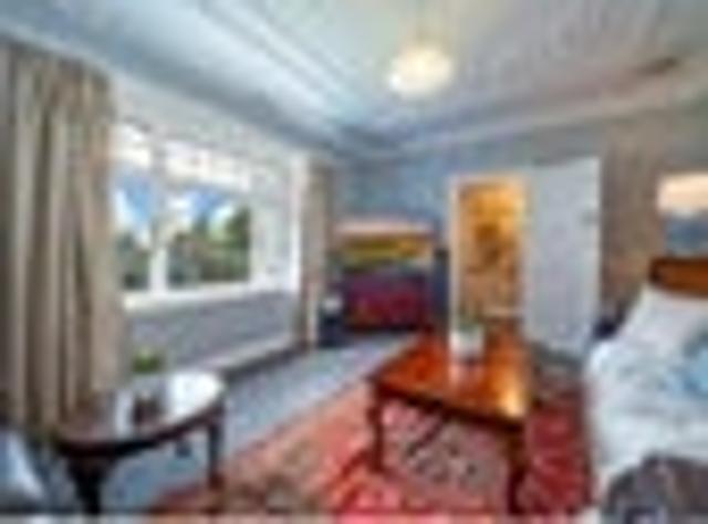 WARM & WELCOMING CHARACTER HOME