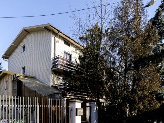 Warneńska 214,80 m², Łódź