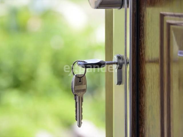 Komfortowe 4 pokojowe mieszkanie z balkonem i miejscem garażowym