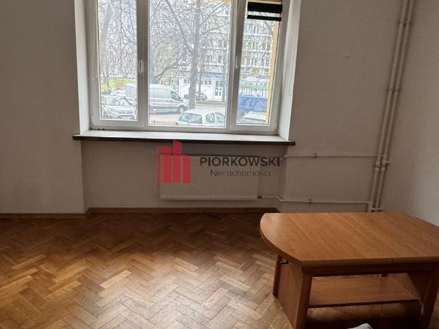 Warszawa M Warszawa, Wola, Mirów, Waliców