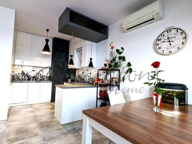 Warszawa, Mokotów, Grupy AK Krybar, 83,30 m2