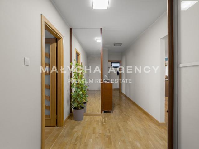 Warszawa, Mokotów, Sadyba, Powsińska