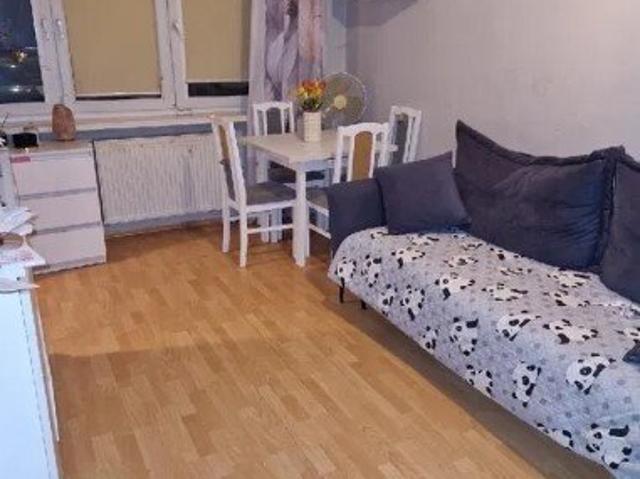 Dwupokojowe mieszkanie na Mokotowie z piwnicą i parkingiem