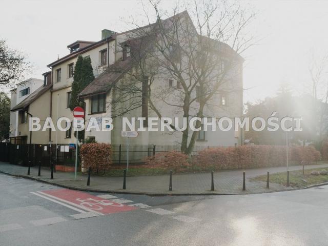 Wynajem 35 m² lokalu usługowego w Warszawie, Mokotów