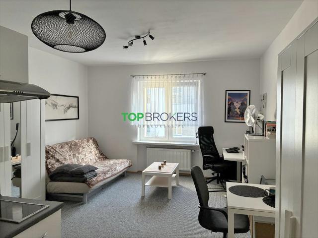Studio 23,25 m2 z parkingiem, blisko centrum