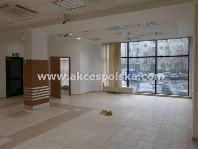 Wynajem lokal użytkowy 146 m2 z witrynami w Ochocie
