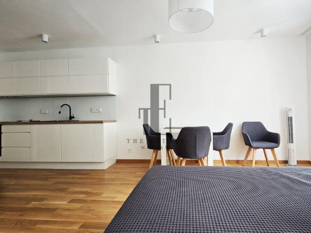 Warszawa, Śródmieście Muranów, 28,10 m2