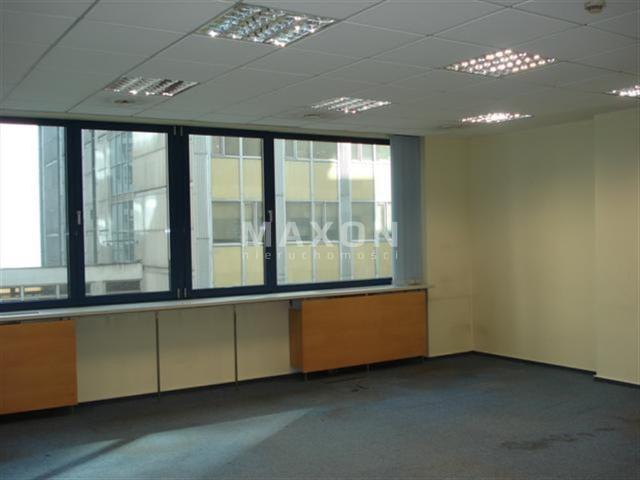 Nowoczesny moduł biurowy 194 m2 w centrum Warszawy