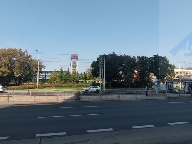 Dwupoziomowy lokal 812 m2 w Śródmieściu Warszawy