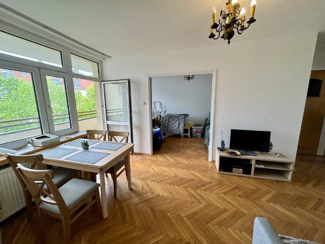 Warszawa, Śródmieście, Aleja Wyzwolenia, 53,53 m2