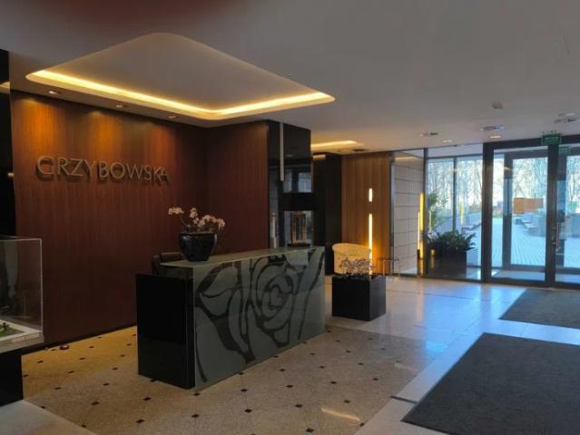 Na wynajem nowoczesny lokal biurowy 131 m² w centrum Warszawy