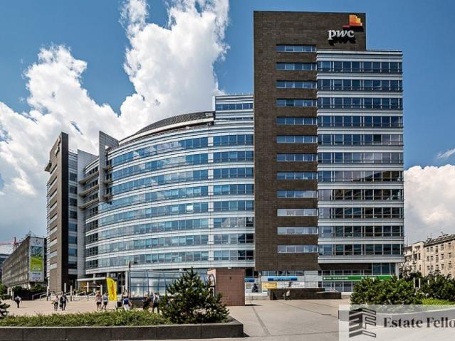 Nowoczesny lokal biurowy 288 m² z parkingiem i udogodnieniami