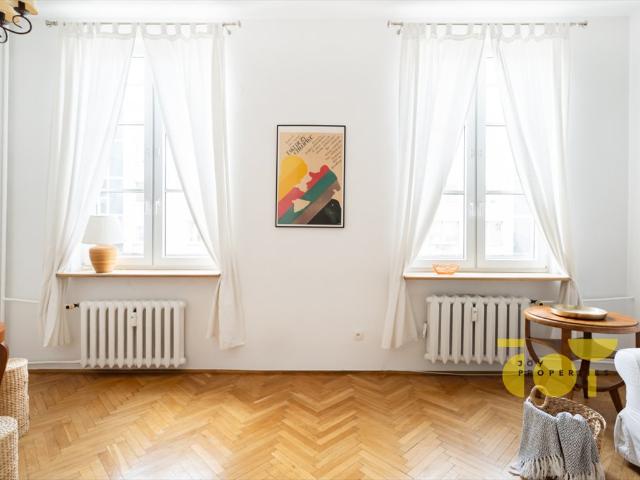 Warszawa, Śródmieście Stare Miasto, Miodowa, 46 m2