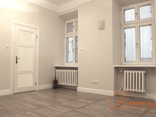 Biuro 165 m2 w kamienicy z duszą, klimatyzacja, blisko metra