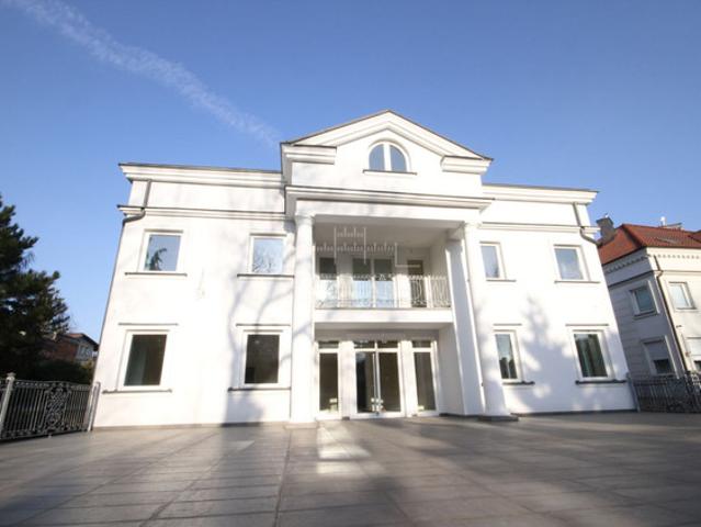 Warszawski, Warszawa, Wilanów