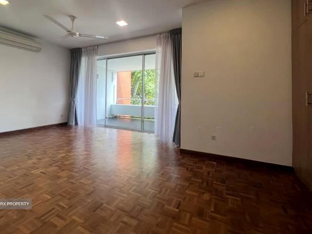 Watten Estate Condominium D11, Condominium