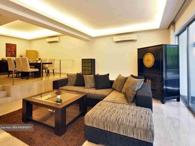 Watten Estate Condominium D11, Condominium