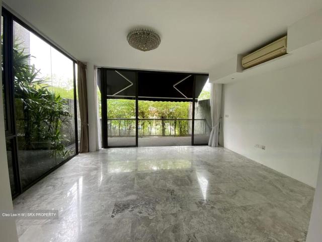 Watten Residences D11, Terrace