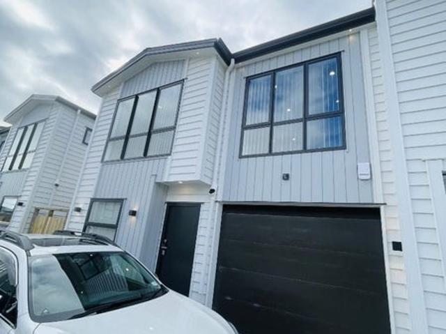 wattle downs, 3 bedrooms