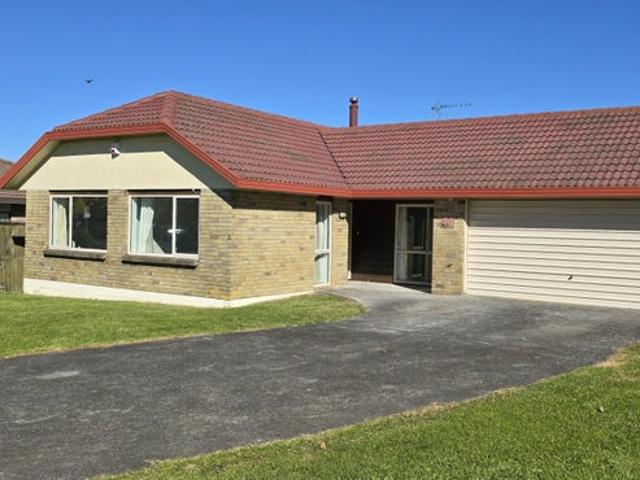 wattle downs, 3 bedrooms